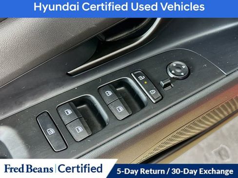 Certified 2025 Hyundai Elantra Sport image 20