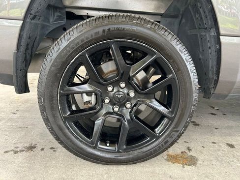 Used 2023 RAM 1500 Laramie RWD image 25
