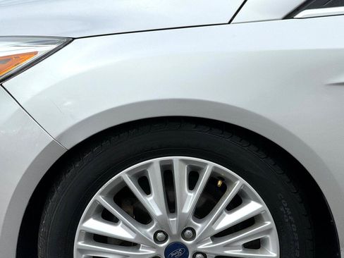 Used 2016 Ford Focus Titanium w/ Titanium Technology Package FWD image 13