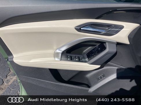 Used 2025 Audi Q5 Premium w/ Convenience Package AWD/4WD image 13