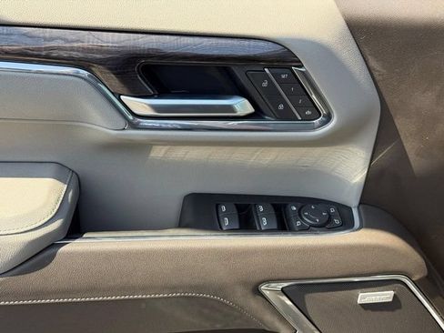 New 2026 Chevrolet Silverado 1500 LTZ w/ LTZ Premium Package AWD/4WD image 11