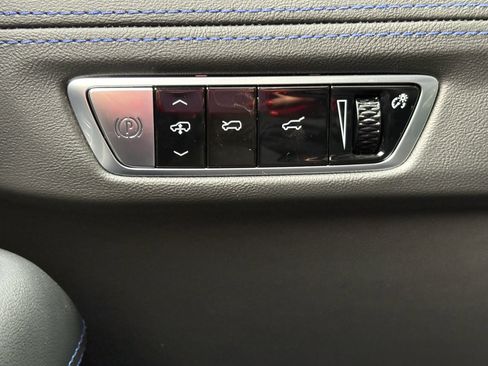 New 2026 Cadillac Escalade IQL Luxury image 34