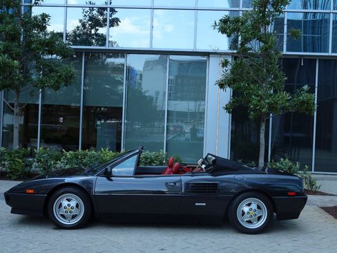 Used 1989 Ferrari Mondial T Cabriolet RWD image 78