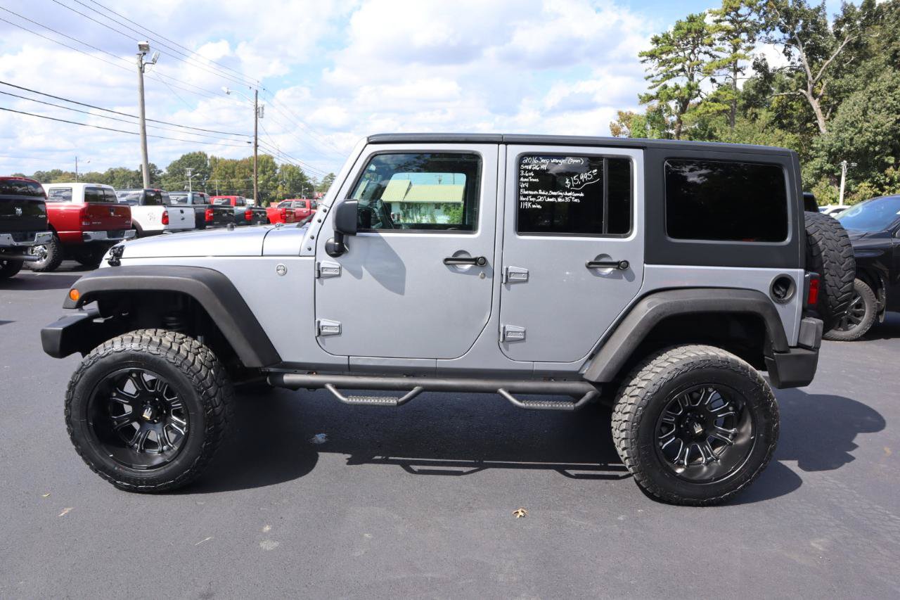 Used 2016 Jeep Wrangler Unlimited Sport AWD/4WD image 6