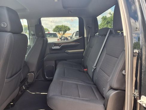 Used 2025 Chevrolet Silverado 1500 LT RWD image 18