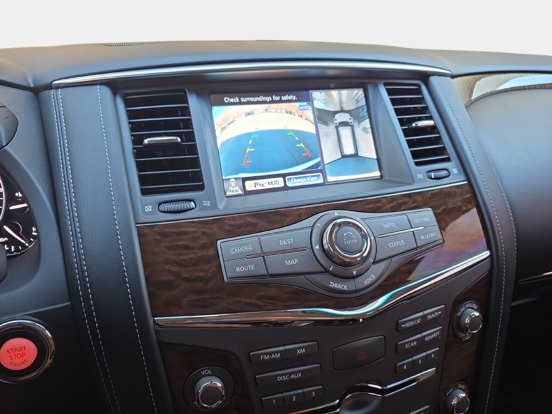 Used 2017 Nissan Armada Platinum w/ Interior Lighting Package AWD/4WD image 22