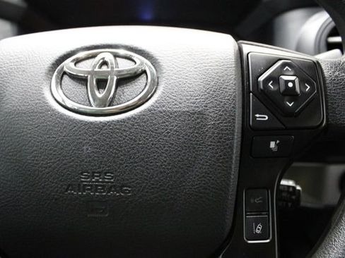 Used 2022 Toyota Tacoma SR image 22