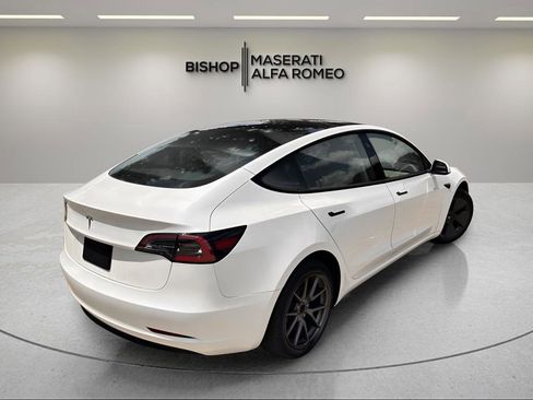 Used 2023 Tesla Model 3 Standard Range RWD image 5