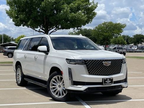 Used 2022 Cadillac Escalade ESV Premium Luxury AWD/4WD image 2