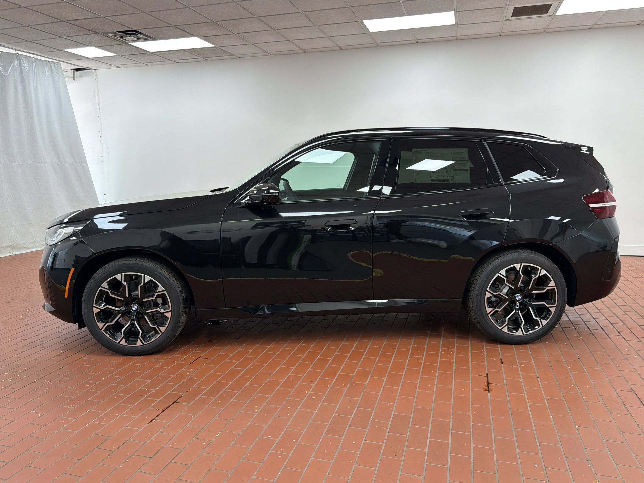 Used 2026 BMW X3 xDrive30i w/ Premium Package AWD/4WD image 2