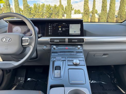 Used 2022 Hyundai Nexo Blue image 15