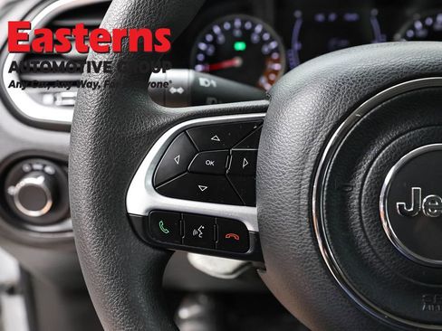 Used 2021 Jeep Renegade Sport image 14