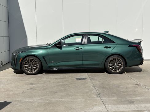 New 2026 Cadillac CT4 V Blackwing image 4