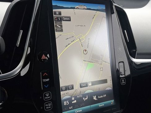 Used 2021 Toyota Prius Prime LE image 17