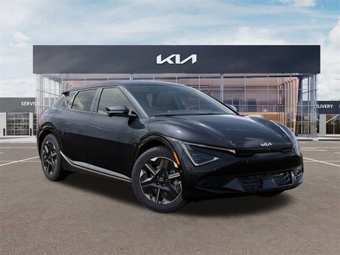 New 2025 Kia EV6 Wind image 8