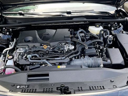 Used 2025 Toyota Camry SE w/ Convenience Package AWD/4WD image 32