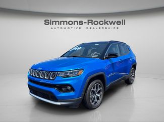 Used 2025 Jeep Compass Limited AWD/4WD video 1