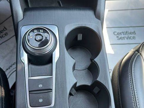 Used 2025 Ford Escape Platinum AWD/4WD image 34