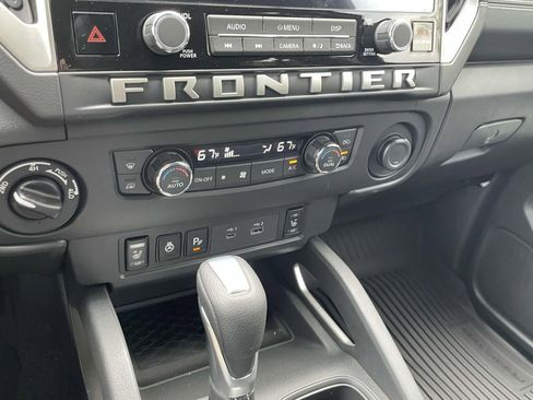 New 2025 Nissan Frontier SV w/ SV Convenience Package AWD/4WD image 21