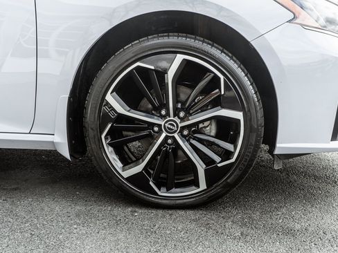 Used 2024 Nissan Altima 2.5 SR image 4