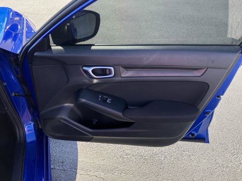 Used 2023 Honda Civic Sport image 29