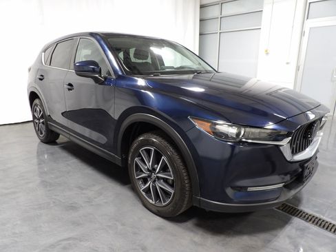 Used 2018 MAZDA CX-5 Touring w/ Preferred Equipment Package AWD/4WD image 2