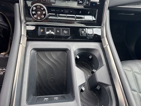 Used 2025 Nissan Armada PRO-4X w/ Pro-4X Premium Package image 23