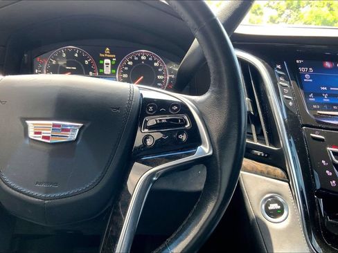 Used 2015 Cadillac Escalade ESV Platinum RWD image 19