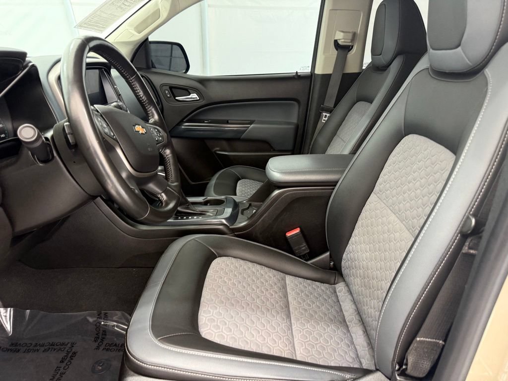 Used 2022 Chevrolet Colorado Z71 AWD/4WD image 12