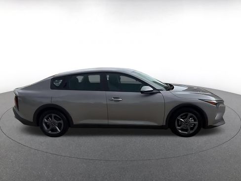 Used 2025 Kia K4 FWD image 15