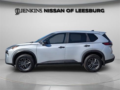 Certified 2025 Nissan Rogue S image 5