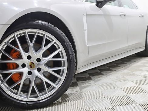 Used 2018 Porsche Panamera 4S AWD/4WD image 5