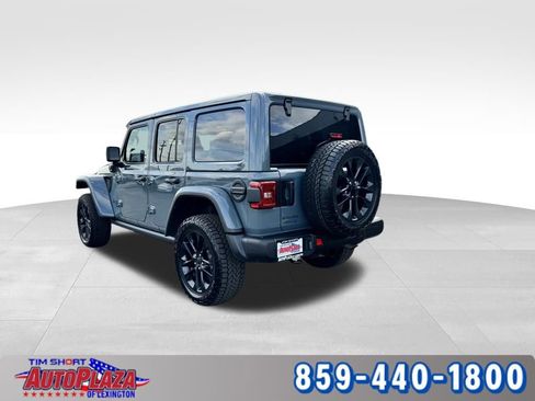 Used 2025 Jeep Wrangler Unlimited Sahara AWD/4WD image 2