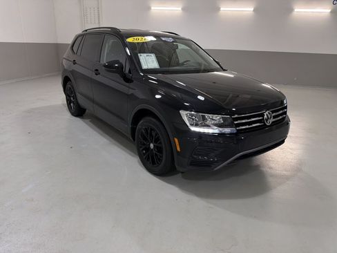 Used 2021 Volkswagen Tiguan S FWD image 4