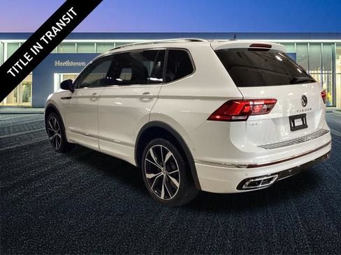 Used 2024 Volkswagen Tiguan SEL R-Line AWD/4WD image 3