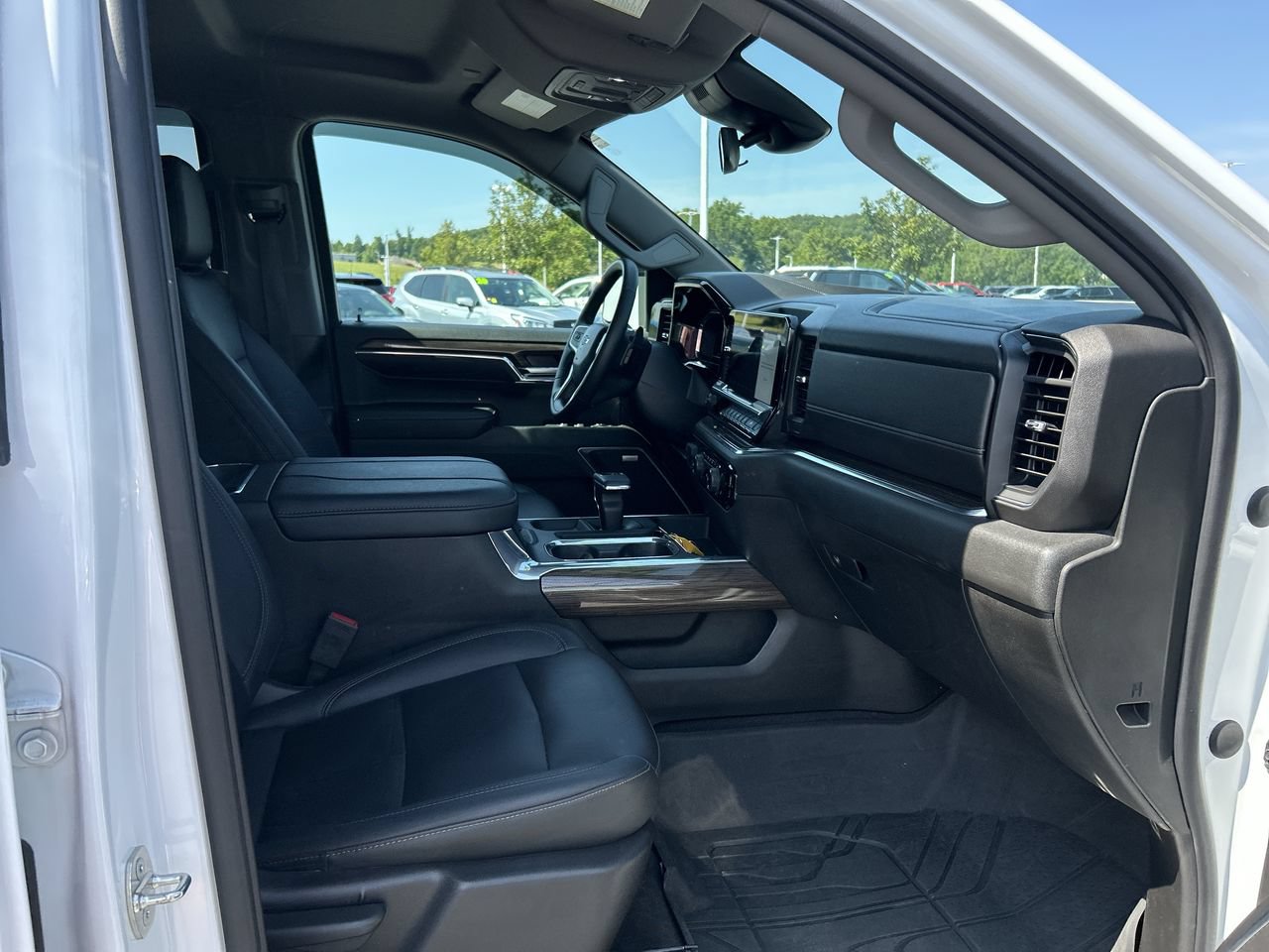 Used 2024 Chevrolet Silverado 1500 RST w/ RST All Star Premium Package AWD/4WD image 15