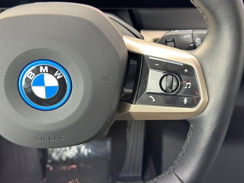 Used 2022 BMW iX xDrive50 w/ Premium Package image 23