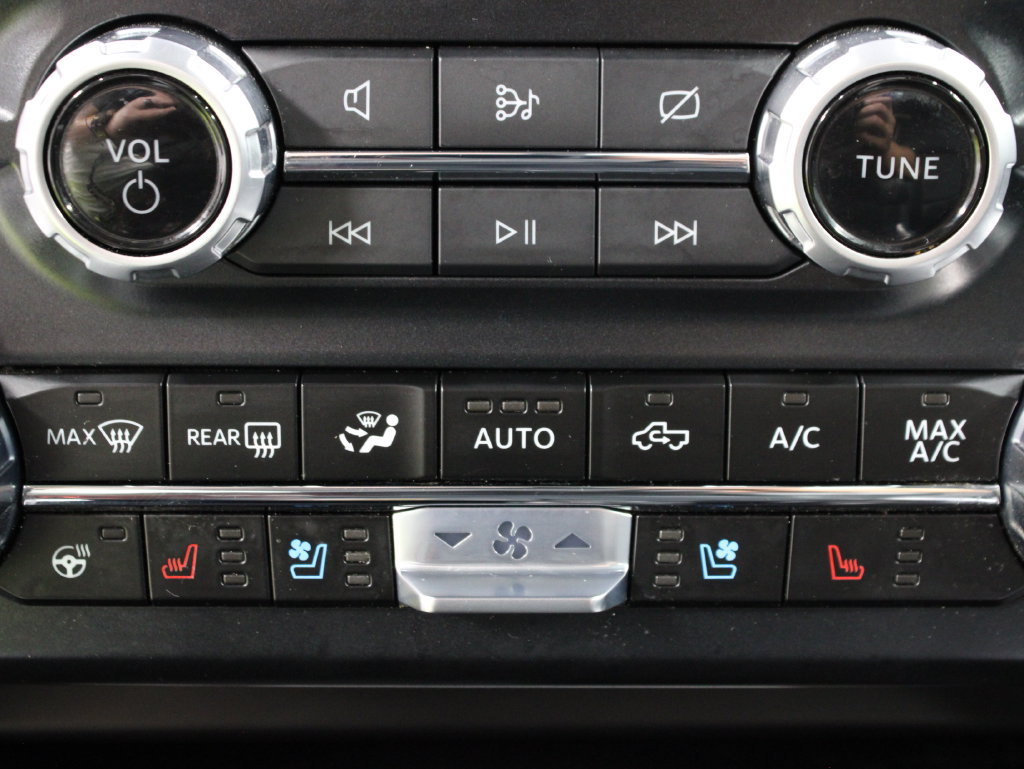 Used 2024 Ford F250 Lariat w/ Lariat Ultimate Package AWD/4WD image 73