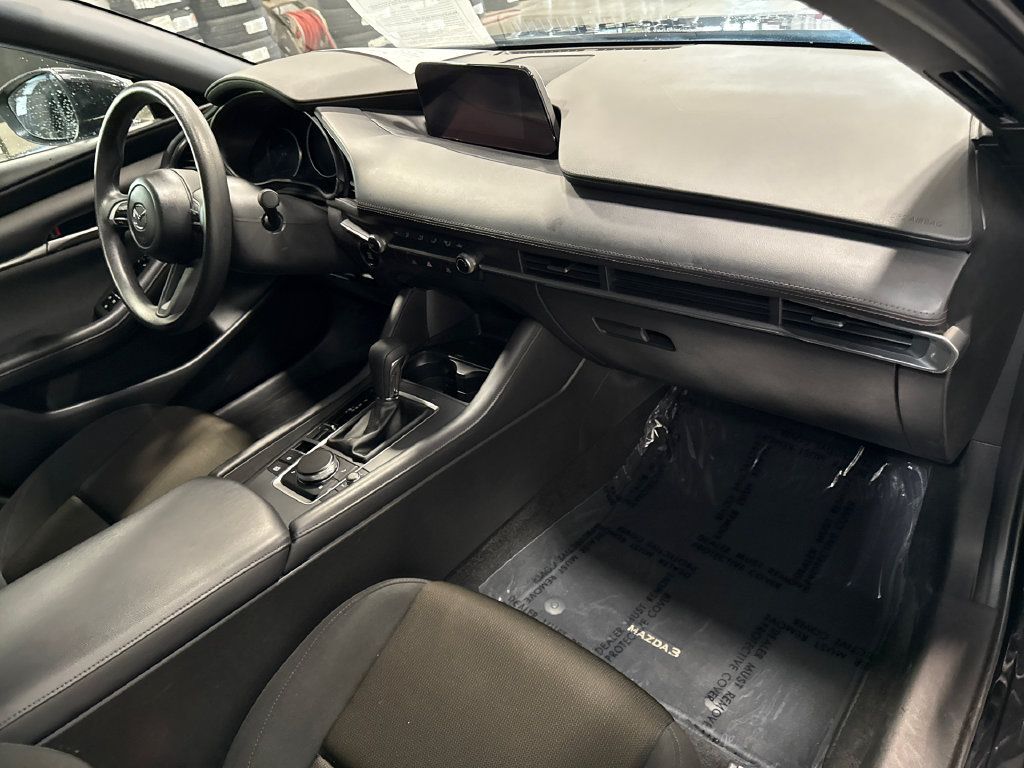 Certified 2025 MAZDA MAZDA3 s FWD image 16