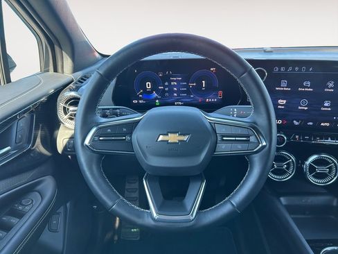 Used 2024 Chevrolet Blazer EV LT AWD/4WD image 14
