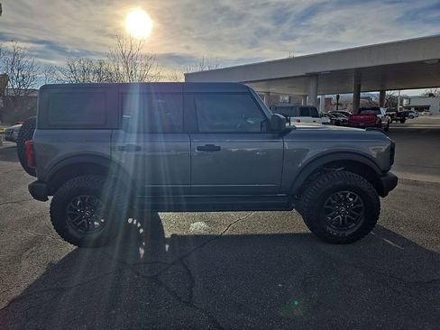 New 2025 Ford Bronco 4-Door image 5