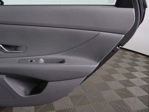 Used 2024 Hyundai Elantra SEL FWD image 22