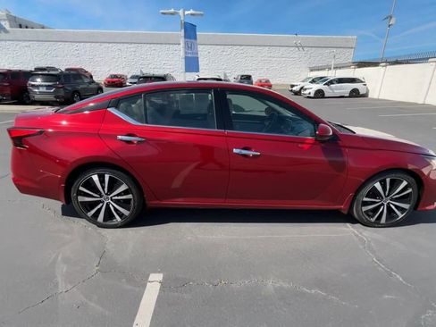 Used 2020 Nissan Altima 2.0 Platinum image 9