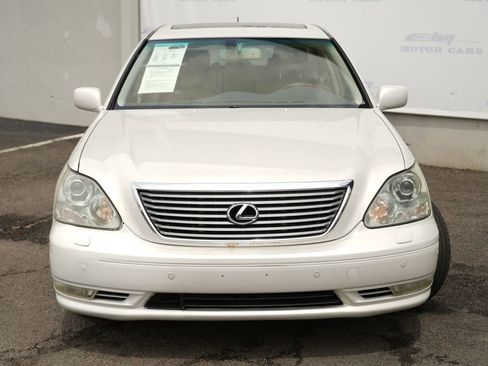 Used 2005 Lexus LS 430 RWD image 5