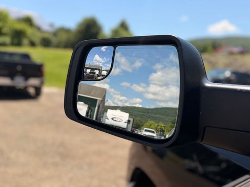 Used 2019 RAM 1500 Big Horn AWD/4WD image 12