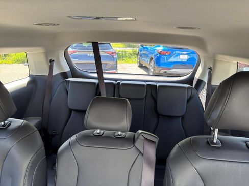 Used 2026 Kia Carnival FWD image 31