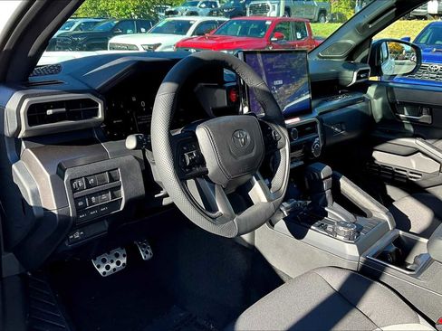 New 2025 Toyota Tacoma TRD Sport image 8