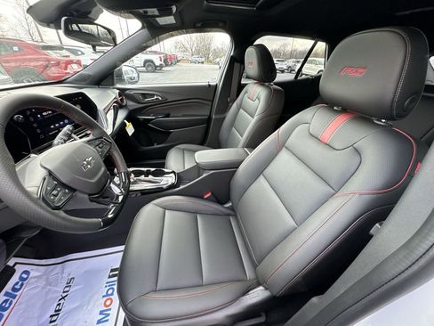 New 2026 Chevrolet Trax RS w/ Sunroof Package FWD image 11