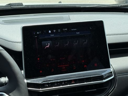 New 2026 Jeep Compass Latitude AWD/4WD image 13