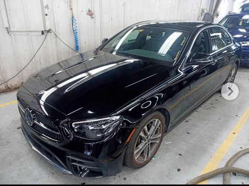 Used 2022 Mercedes-Benz E 350 4MATIC Sedan image 2